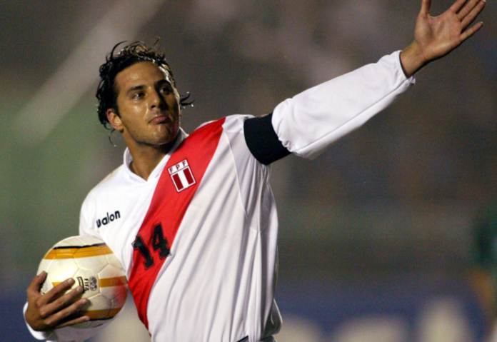 Claudio Pizarro cumple 45 años