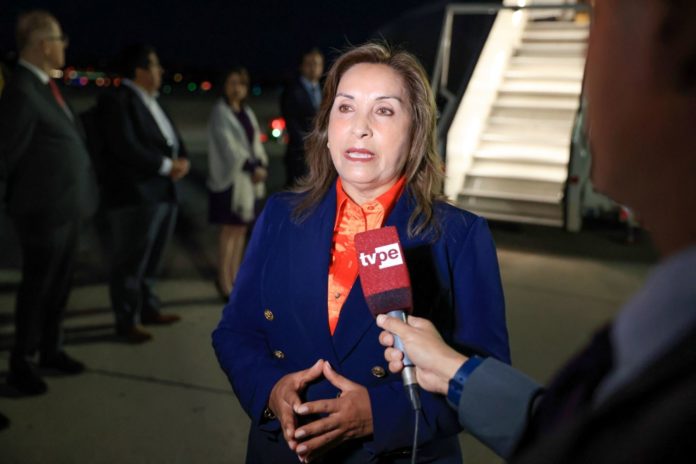 Avión presidencial evacuará a compatriotas en Israel