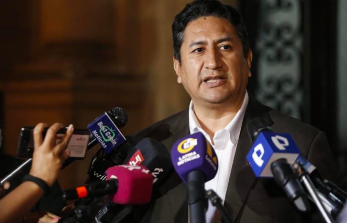 Vladimir Cerrón se burla de la justicia peruana y orden de Interpol Vladimir Cerrón se burla de la justicia peruana y orden de Interpol