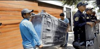 ¿Cómo puedo desalojar a un inquilino moroso de mi casa?