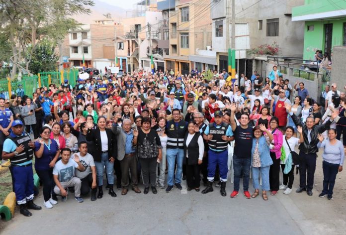 Entregan áreas verdes a vecinos de Palao
