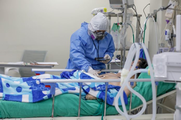 INS: Covid-19 aún es un virus mortal