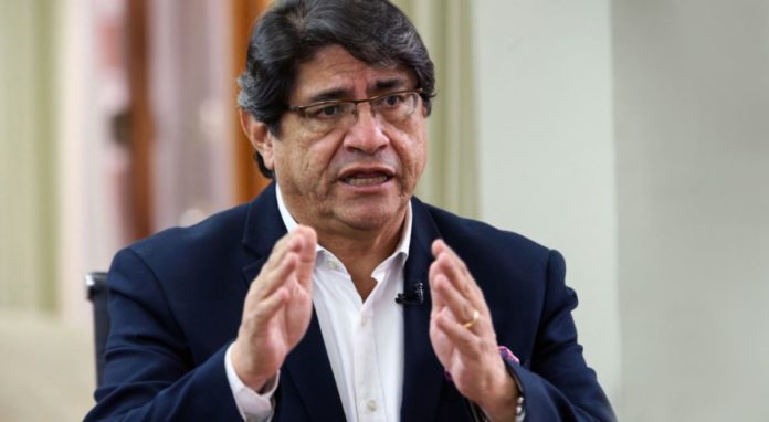 Alcalde de Miraflores responsabiliza a propietarios de locales