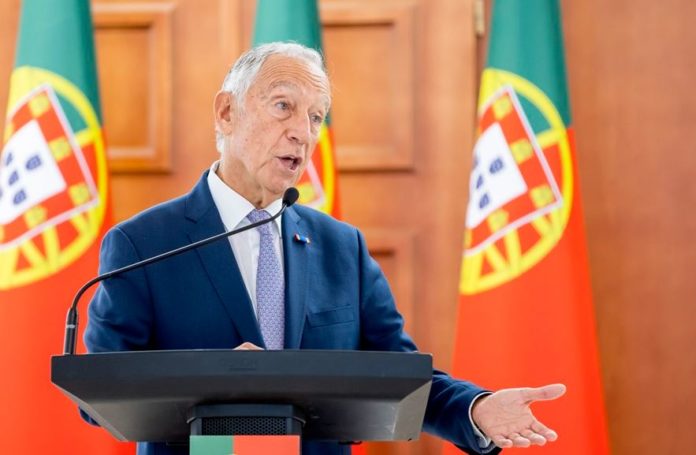El presidente de Portugal anunció un adelanto de las elecciones
