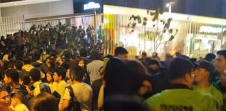 Destruyen Mall en inauguración