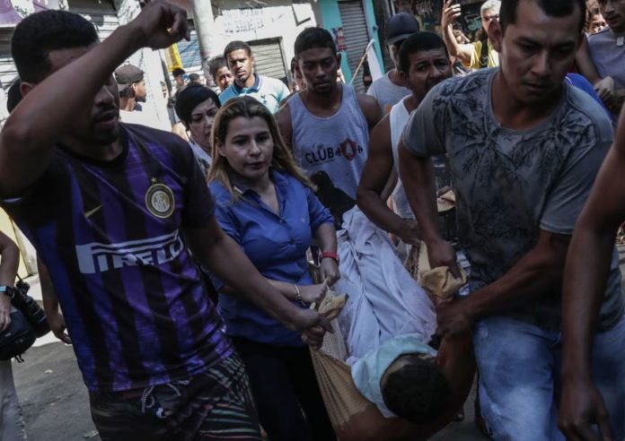 Mata a dos en cena navideña y se suicida