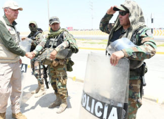 PNP resguarda Panamericana Sur en Barrio Chino
