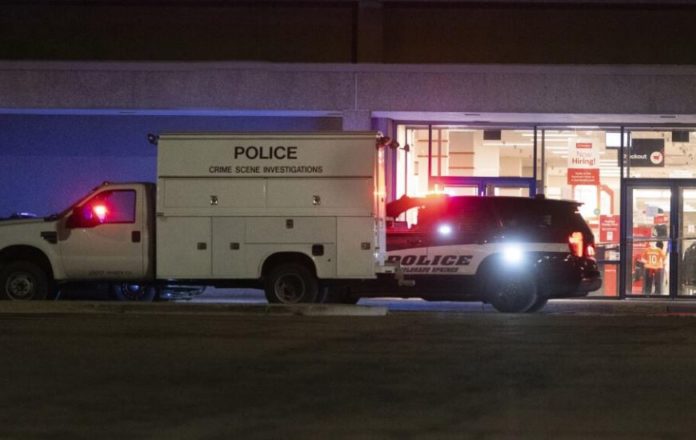 Un muerto y tres heridos en balacera en Navidad