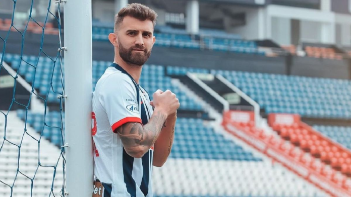 Gino Peruzzi no seguirá en Alianza Lima para la temporada 2024