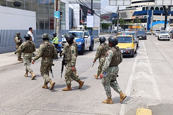 Ecuador: Presidente anuncia ajuste para el toque de queda
