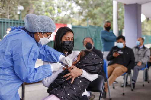 Covid-19: Conoce dónde vacunarte este 13 y 14 de enero en Lima