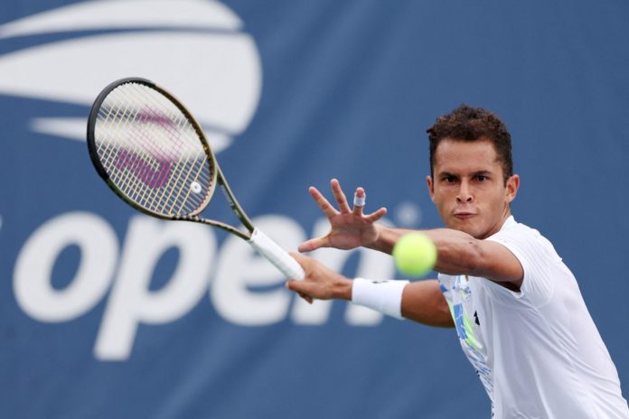 Tenista Juan Varillas debutará en el Abierto de Australia