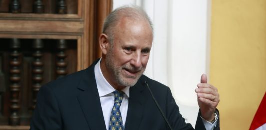 Cancillería apoya a peruanos en Ecuador durante emergencias