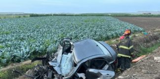 Trujillo: Choque entre auto y tráiler deja cuatro fallecidos Trujillo: Choque entre auto y tráiler deja cuatro fallecidos
