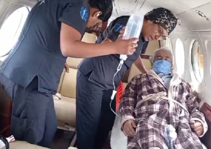 En Apurímac, un paciente afectado por un infarto de miocardio fue trasladado a Lima en una ambulancia aérea