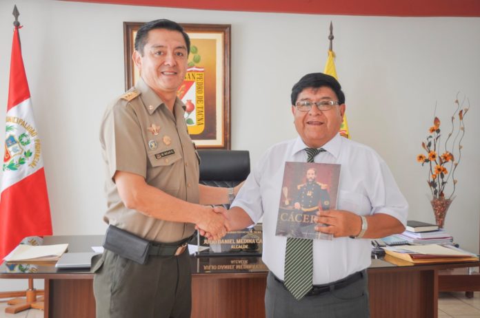 Dina Boluarte remueve al jefe de la Casa Militar de Palacio