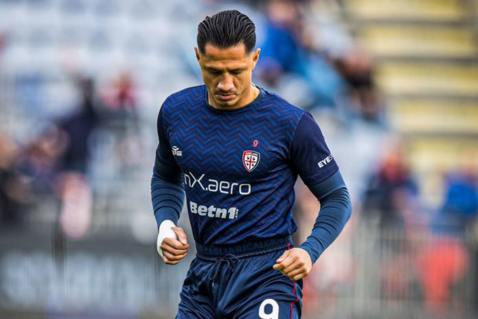 Gianluca Lapadula se recuperó de su lesión en las costillas y participó en el partido contra Frosinone de la Serie A.