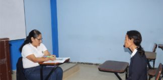 Jubilada de 66 años ingresa en primer puesto a la universidad