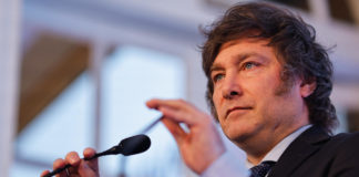 El presidente argentino Javier Milei sufrió un revés en su plan de reforma laboral El presidente argentino Javier Milei sufrió un revés en su plan de reforma laboral.