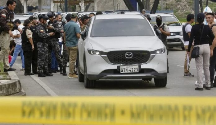 Matan a fiscal que veía toma de TV ecuatoriana Matan a fiscal que veía toma de TV ecuatoriana
