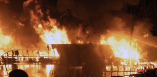 Mueren 39 en incendio en edificio chino