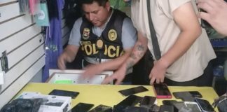 PNP incauta 600 celulares robados en C.C. Unicachi