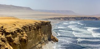 La reconocida revista Vogue incluye a Paracas en su lista de los destinos más destacados de Latinoamérica para visitar durante el año 2024.
