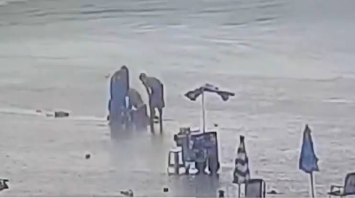 Rayo mata a mujer y deja 7 heridos