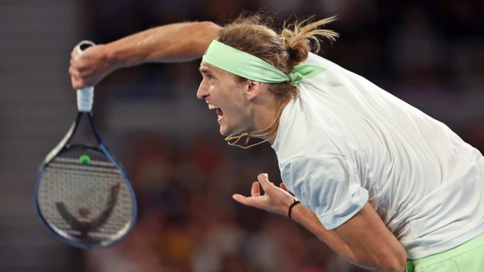 Zverev sorprende al vencer a Luis Alcaraz y lo elimina del Abierto de Australia.