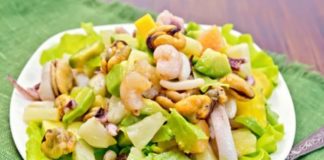 ensalada César con frutas