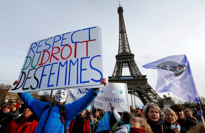 Francia: histórico debate por el aborto constitucional Francia: histórico debate por el aborto constitucional