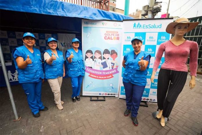 EsSalud recorre las calles para prevenir el temido golpe de calor