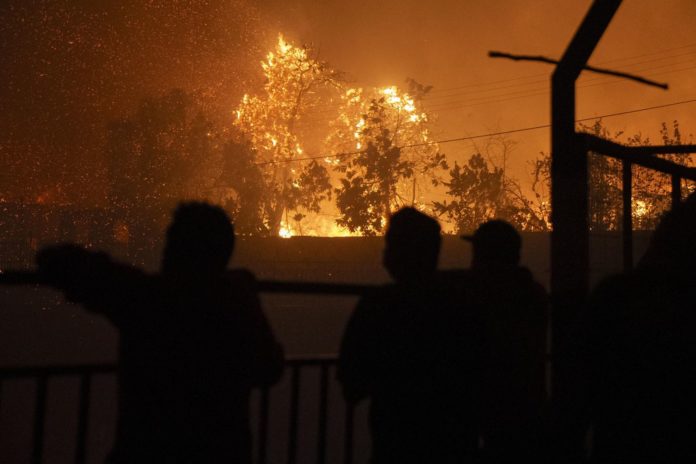 Chile: Liberan a los dos detenidos por incendios en Viña del Mar