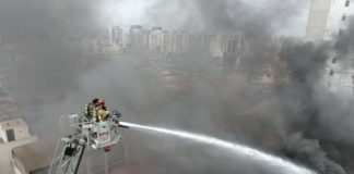 Controlan incendio en almacén de productos químicos en San Miguel Fue controlado incendio en almacén de productos químicos en San Miguel