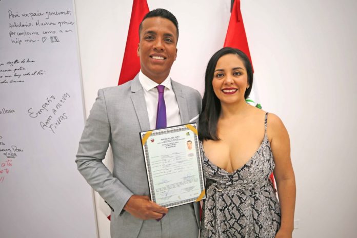 San Valentín: 80% de las nacionalizaciones son por matrimonio