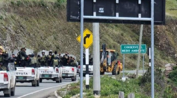 Apurímac: FF.AA. envía ayuda humanitaria a los damnificados por lluvias