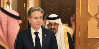 Blinken negocia alto al fuego en El Cairo