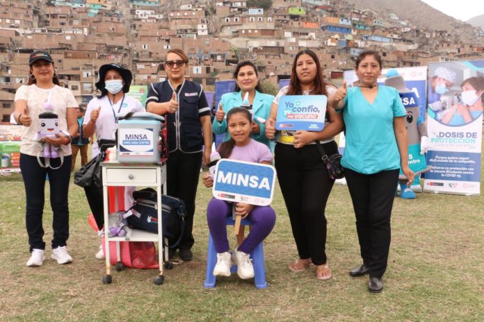 Minsa vacuna en SJL y busca inmunizar a 280 mil niños