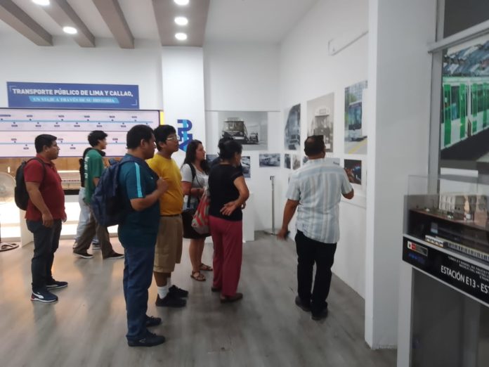 Muestran historia del transporte