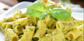 macarrones con pesto genovés