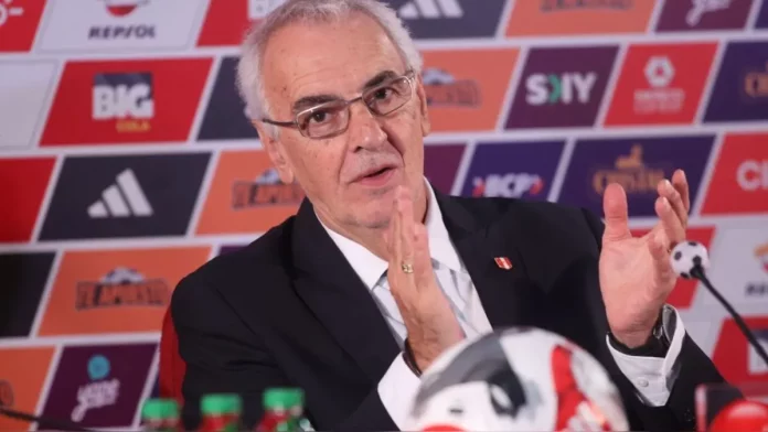 Jorge Fossati cree que el caso de Paolo Guerrero es lamentable desde cualquier ángulo.