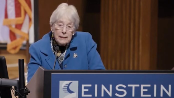 Un regalo millonario transforma el futuro de la Facultad de Medicina Albert Einstein.