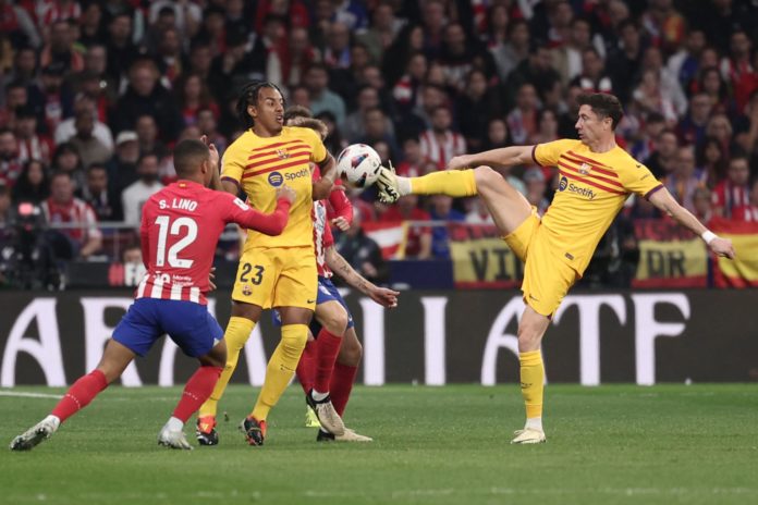 Joao Félix cumplió la ley del ex y Lewandowski se lució.