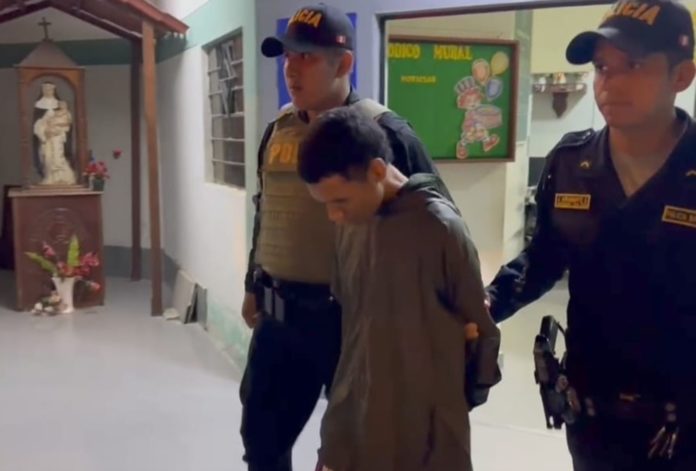 Capturan a sujeto que abandonó mochila con dinamita en tienda de repuestos