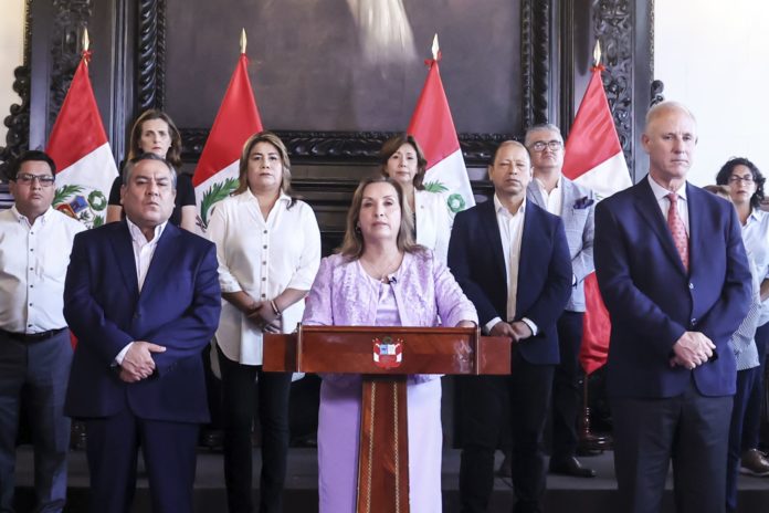 Mensaje de Dina Boluarte en respuesta a allanamientos de Fiscalía y Diviac Mensaje de Dina Boluarte en respuesta a allanamientos de Fiscalía y Diviac