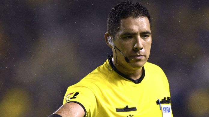 Le sacan la amarilla a Diego Haro