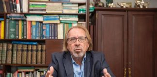 Diego Uceda recibe terapia por comentario sexista