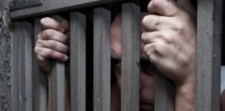 Canean a mamá por defender a su hijo