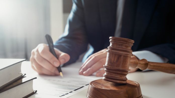 Cómo hacer una declaratoria de herederos si no dejó testamento