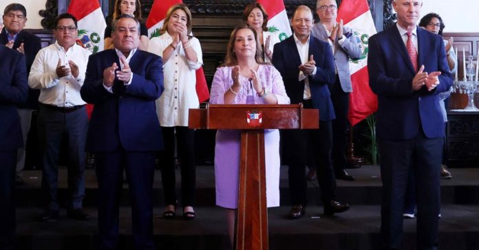 Dina Boluarte denuncia 